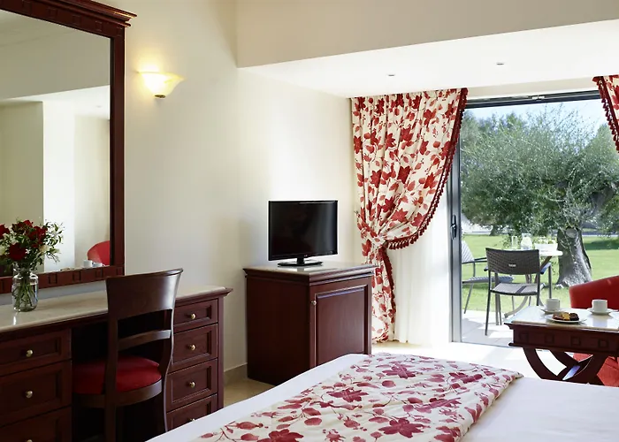 & Курортный комплекс