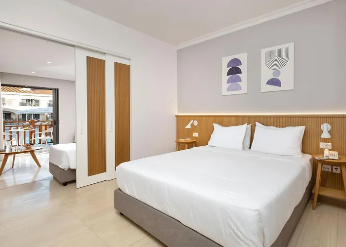 & Ośrodek wypoczynkowy Roda (Corfu)