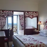 度假村 & 罗达