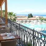 & منتجع 5*